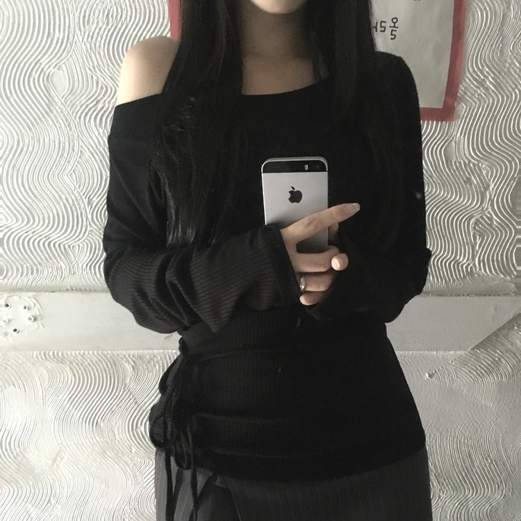 ディープネックTシャツ BLACK