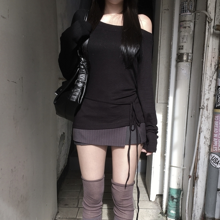 ディープネックTシャツ BLACK