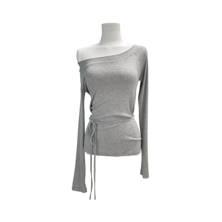 ディープネックTシャツ