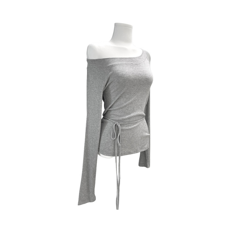 ディープネックTシャツ