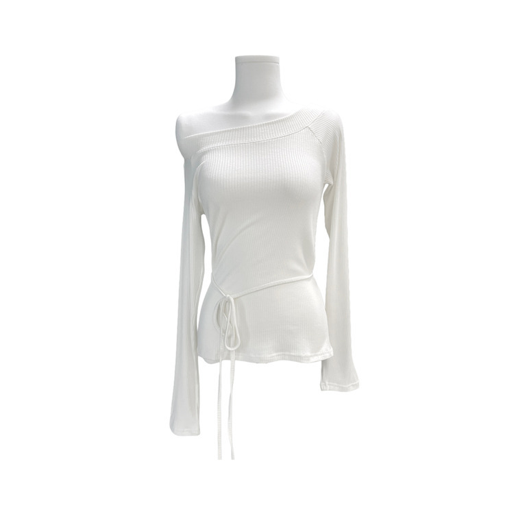 ディープネックTシャツ