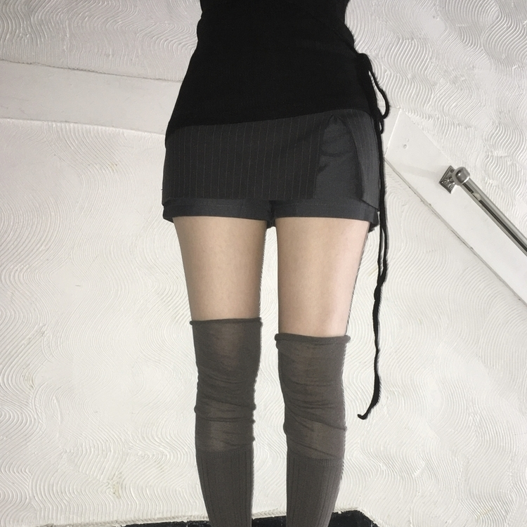 ストライプミニスカートパンツ CHARCOAL