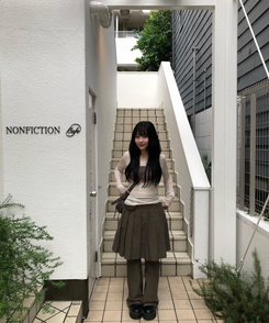 フラワーロングスリーブTシャツ LIGHT BEIGE