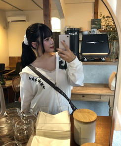 GYロゴフードジップアップ IVORY