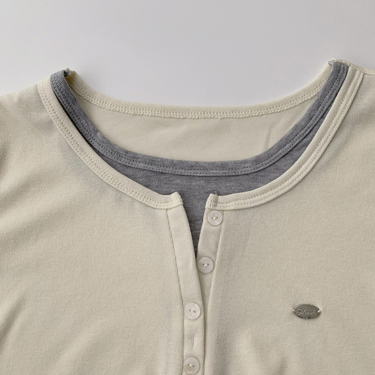 투픽 라운드 버튼 펜던트 버튼 레이어드 단추 긴팔 티셔츠