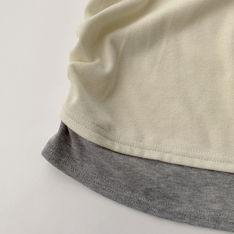 투픽 라운드 버튼 펜던트 버튼 레이어드 단추 긴팔 티셔츠