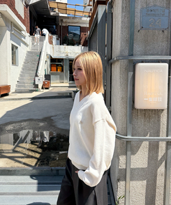 【単独制作/特価】oluデイリーラウンドネック、Vネック2種ニット IVORY(V-neck)