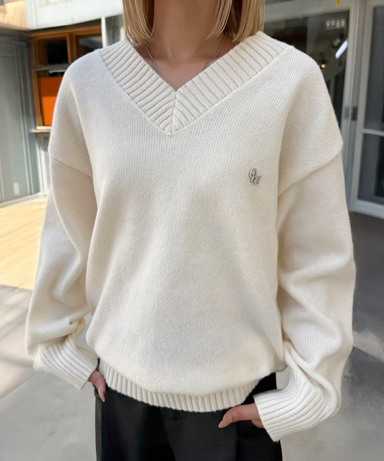 【単独制作/特価】oluデイリーラウンドネック、Vネック2種ニット IVORY(V-neck)