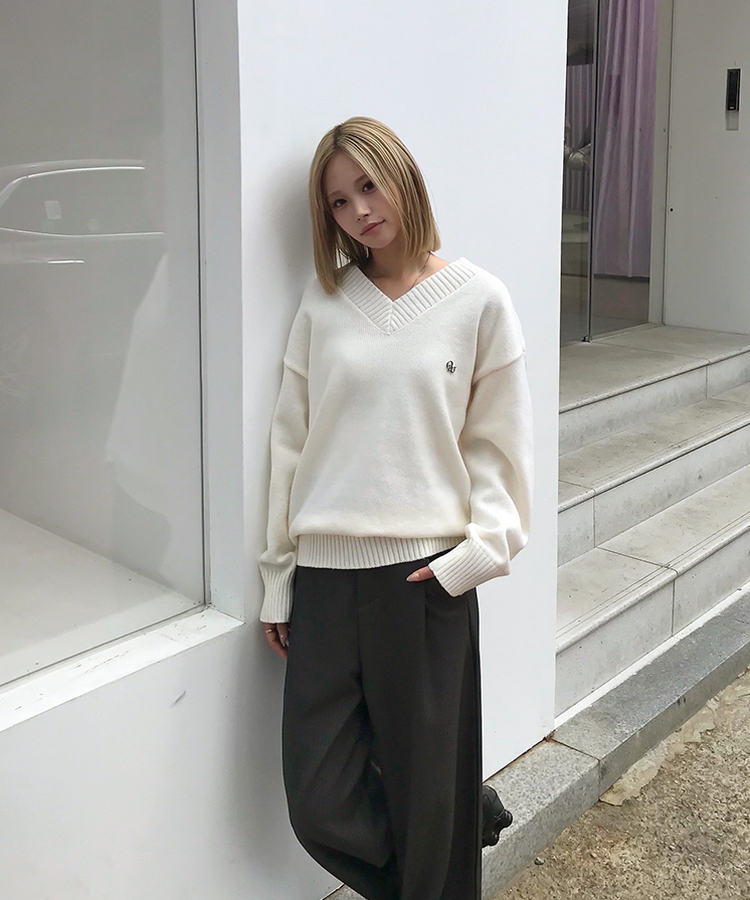 【単独制作/特価】oluデイリーラウンドネック、Vネック2種ニット IVORY(V-neck)