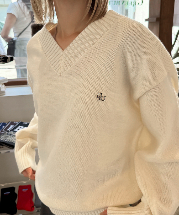 【単独制作/特価】oluデイリーラウンドネック、Vネック2種ニット IVORY(V-neck)