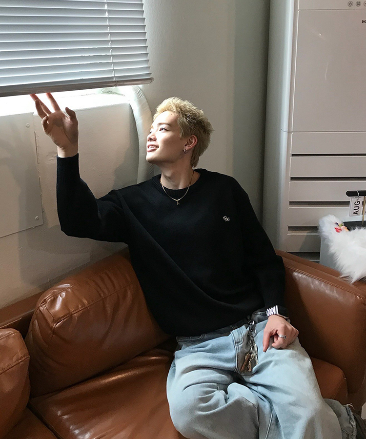 【単独制作/特価】oluデイリーラウンドネック、Vネック2種ニット BLACK(R-neck)