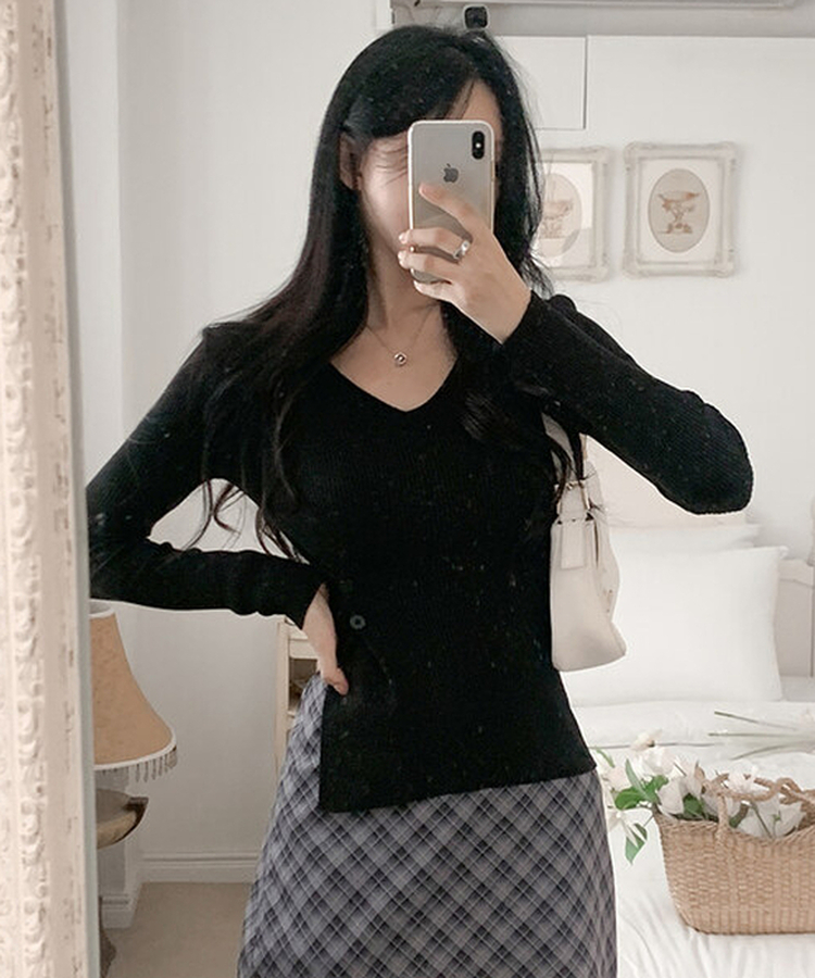 소르 여리 슬림 브이 니트 블랙