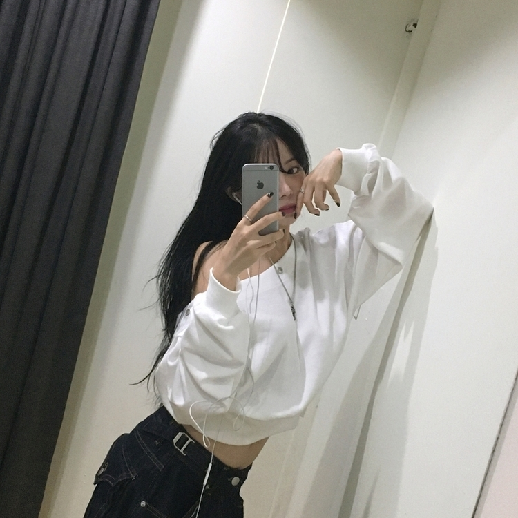 オフスタッドトレーナー WHITE