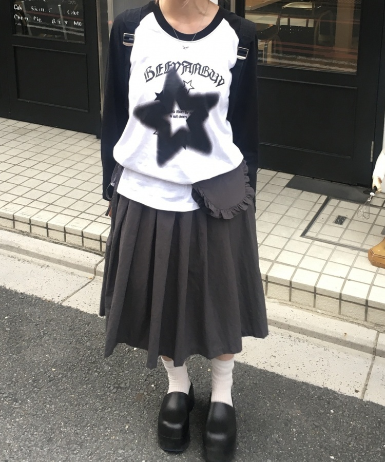 【SET】フリルミディスカート+ウエストポーチ CHARCOAL