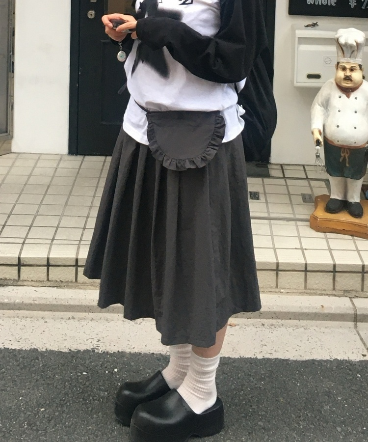 【SET】フリルミディスカート+ウエストポーチ CHARCOAL