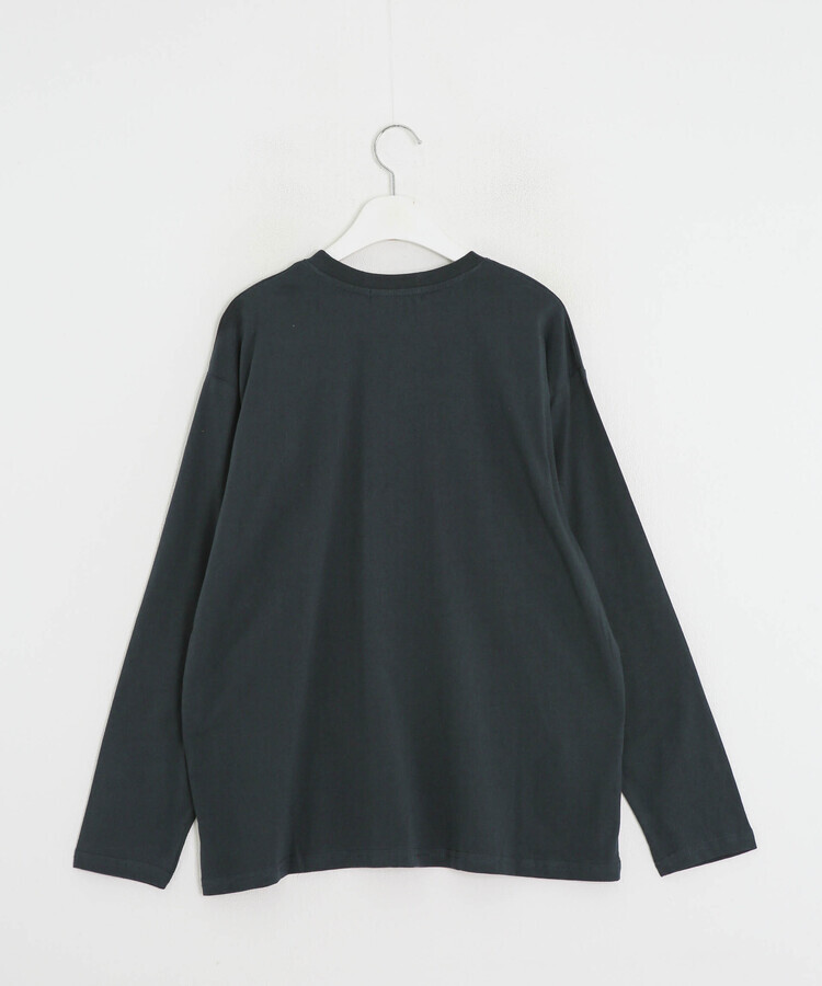 オーバーフィット長袖Tシャツ