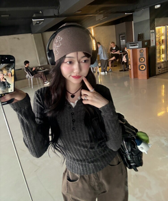 러빈 레이스 티셔츠 먹색