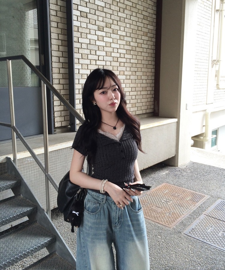 러빈 레이스 티셔츠 먹색