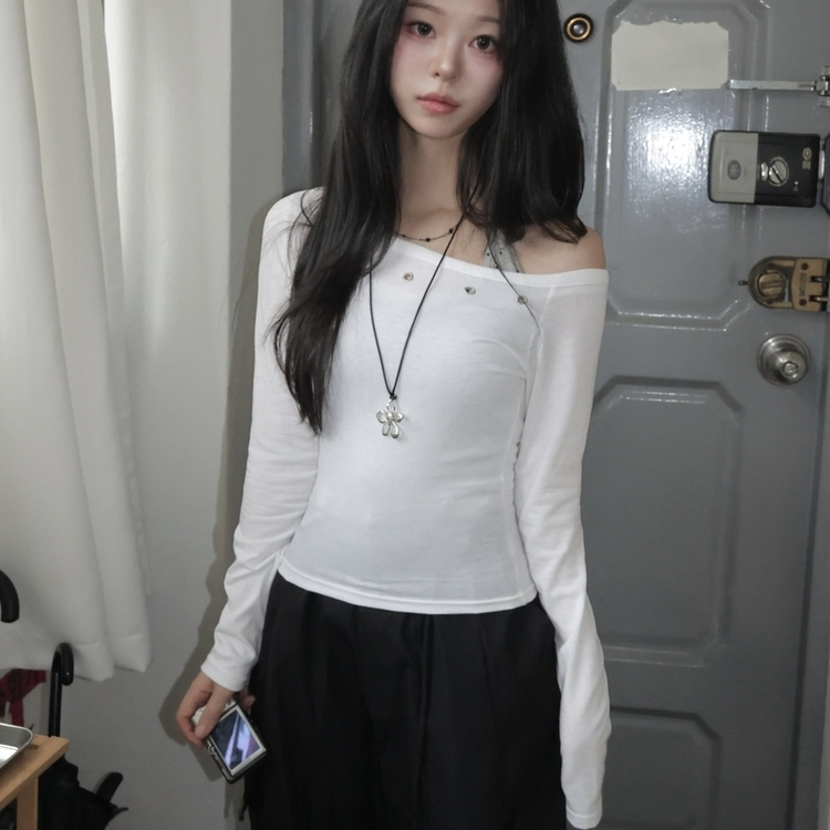 アンバランスオフアイレット長袖Tシャツ IVORY