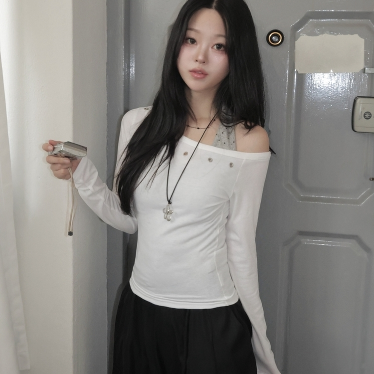 アンバランスオフアイレット長袖Tシャツ IVORY