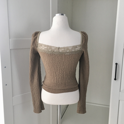 レースリボンパフ長袖Tシャツ