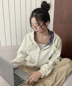 푸티 배색 체크 크롭 오버핏 스트링 후드집업 베이지