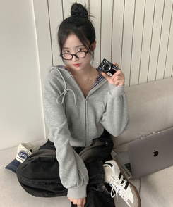 푸티 배색 체크 크롭 오버핏 스트링 후드집업 연그레이