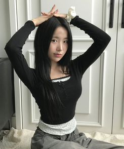 듀레 잔꽃패턴 캡내장 레이어드 일체형 긴팔티셔츠 블랙