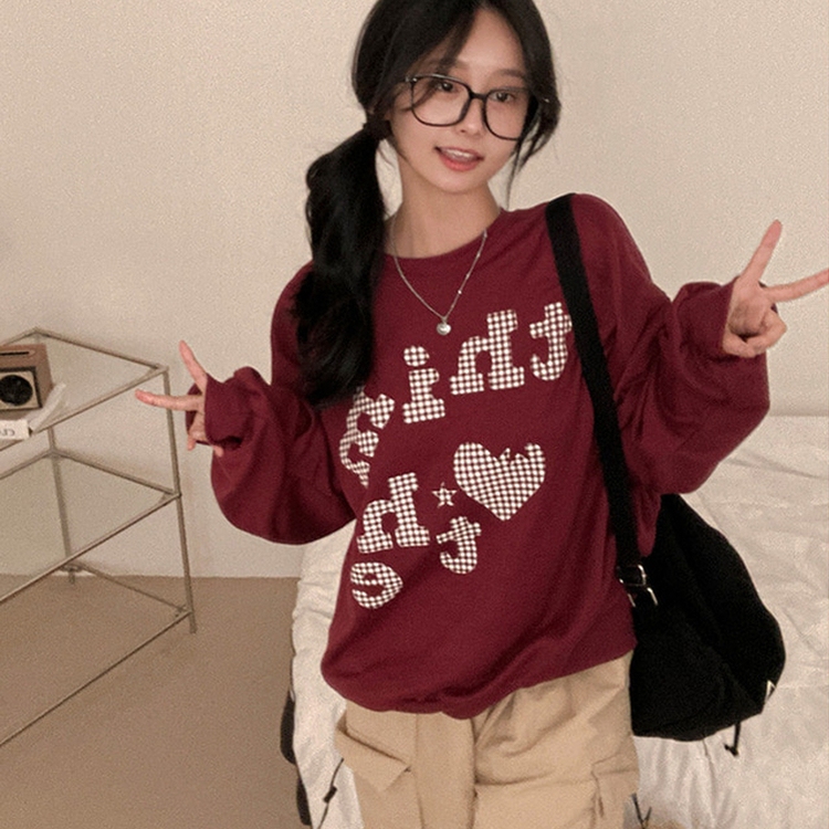 틴에이져 하트 체크패턴 레터링 루즈핏 맨투맨 버건디