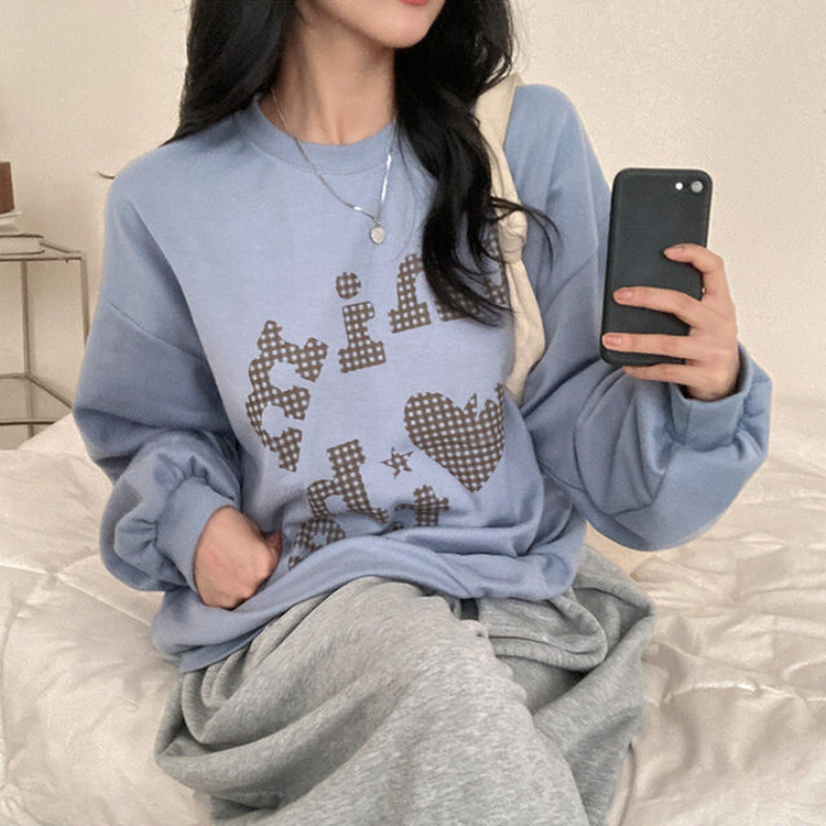 틴에이져 하트 체크패턴 레터링 루즈핏 맨투맨 소라