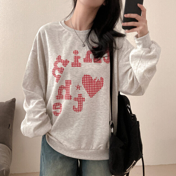 틴에이져 하트 체크패턴 레터링 루즈핏 맨투맨 오트밀