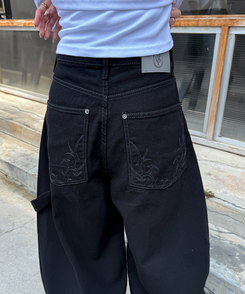 【PREMIUM】刺繍ロングコットンパンツ BLACK