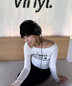 アイレットビーニー BLACK