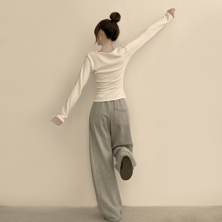 쇄골 노출로 여리여리한 무드의 스퀘어넥 여름 가을 데일리 기본 긴팔 티셔츠 면 모달 랍빠 세미 크롭 긴팔티 4color 아이보리