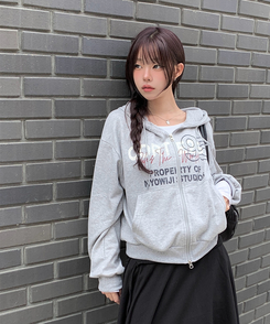 95レタリングルーズフードジップアップ｜ジャンパー｜韓国ファッション