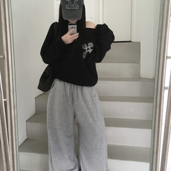 オフルーズフィットトレーナー BLACK