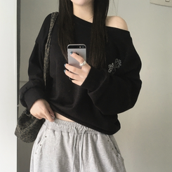 オフルーズフィットトレーナー BLACK