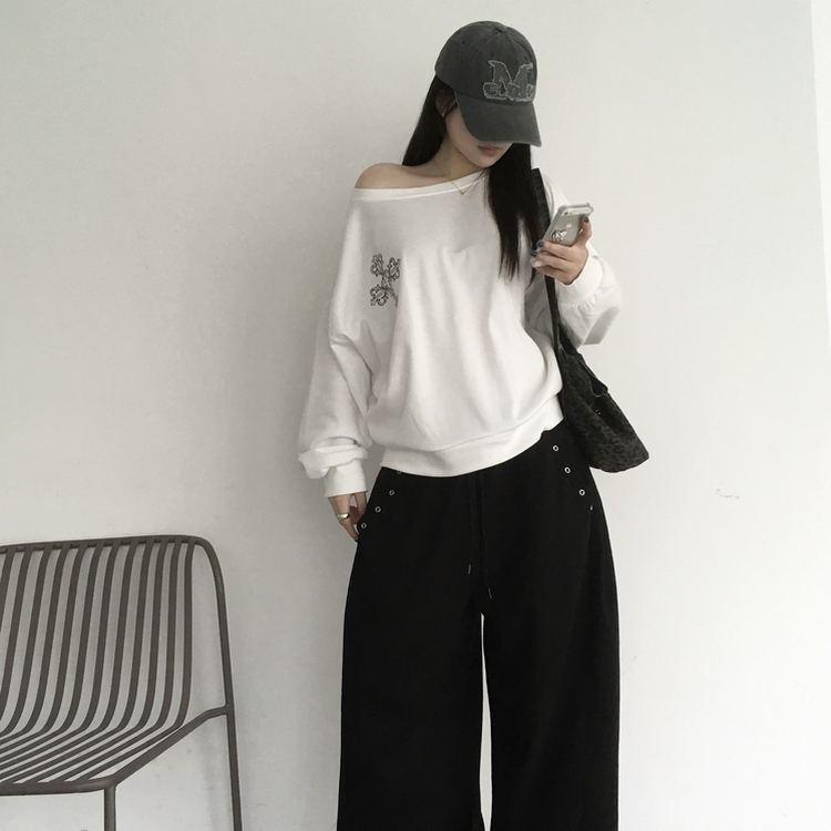 オフルーズフィットトレーナー WHITE