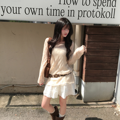 모리 입술넥 시스루 울 여리 긴팔 니트 베이지