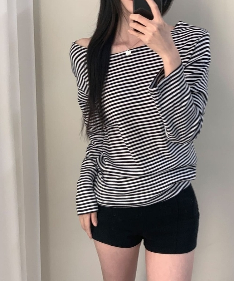 붙지 않는 레귤러핏 스탠다드 와이드넥 단가라 스트라이프 간절기 봄가을 긴팔티셔츠 t 3color 블랙