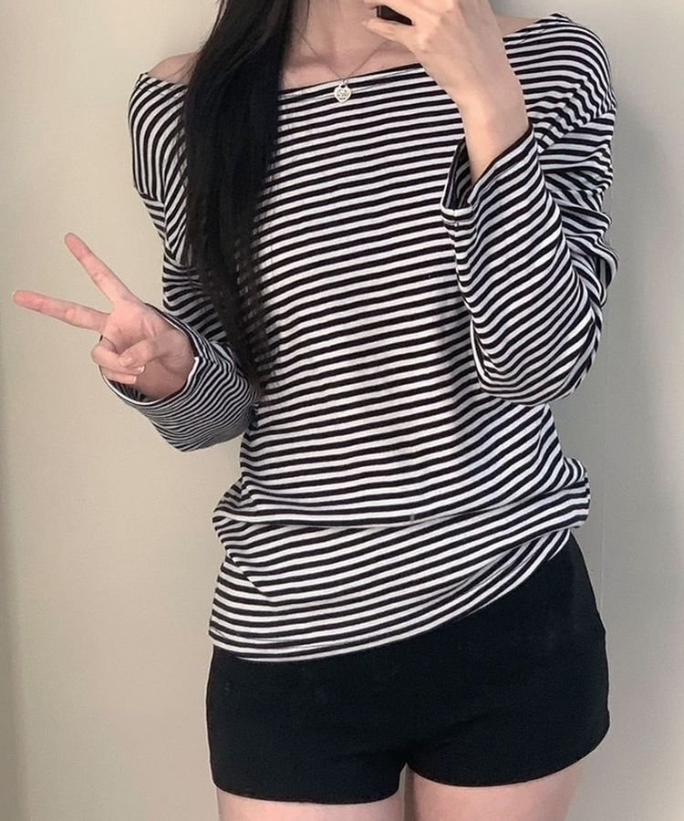 붙지 않는 레귤러핏 스탠다드 와이드넥 단가라 스트라이프 간절기 봄가을 긴팔티셔츠 t 3color 블랙