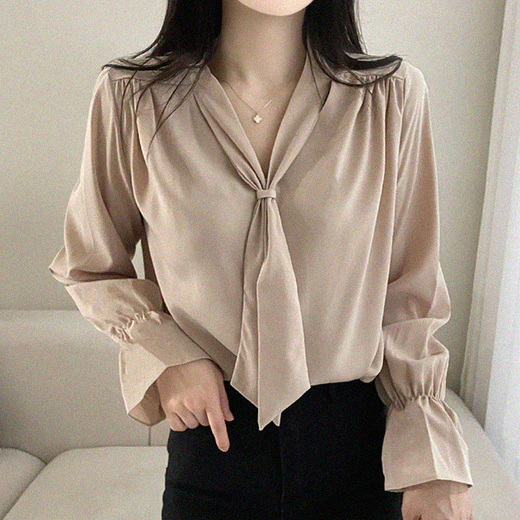 아델 타이 찰랑 리본 셔링 블라우스