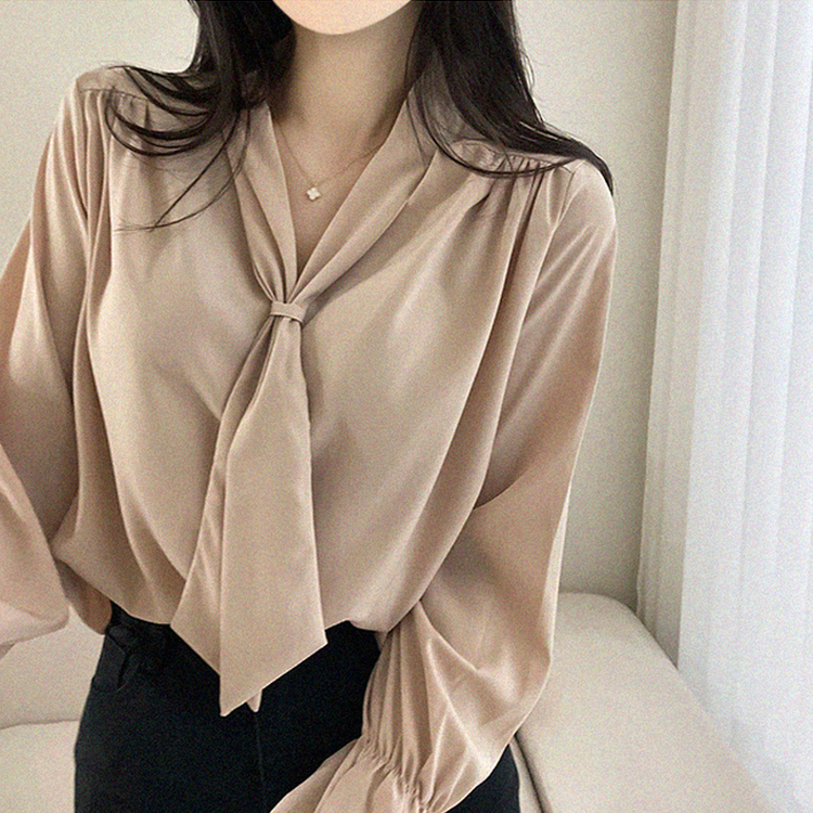 아델 타이 찰랑 리본 셔링 블라우스