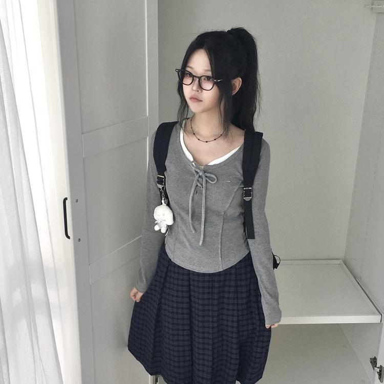 아일렛 레이어드 팬던트 리본 슬림 굴림 긴팔티셔츠