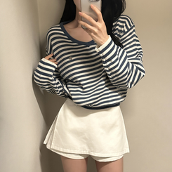 ボーダーVネックニット BLUE