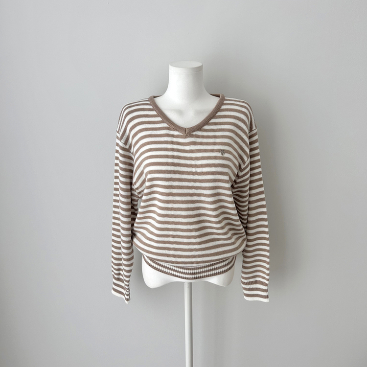 ボーダーVネックニット