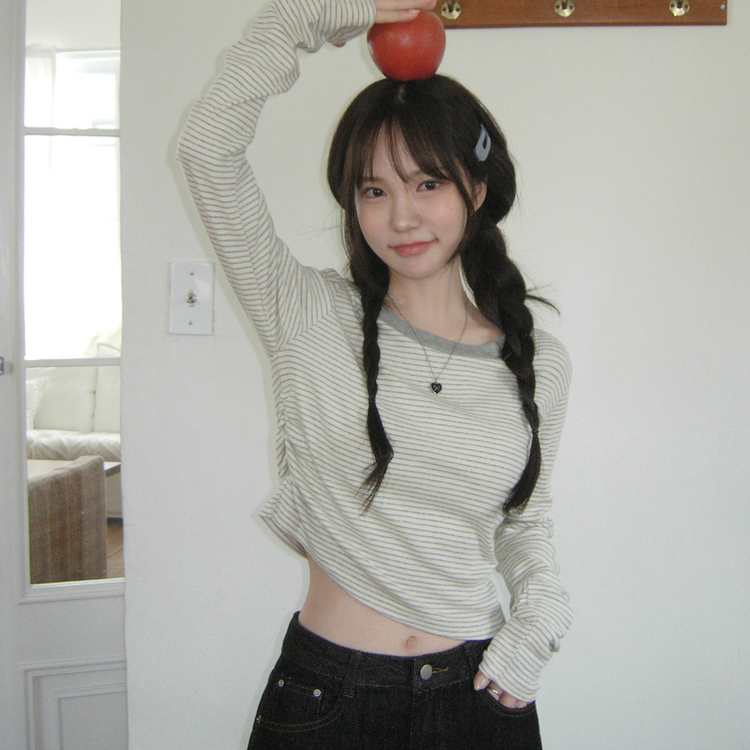 ストライプバイカラー長袖Tシャツ IVORY