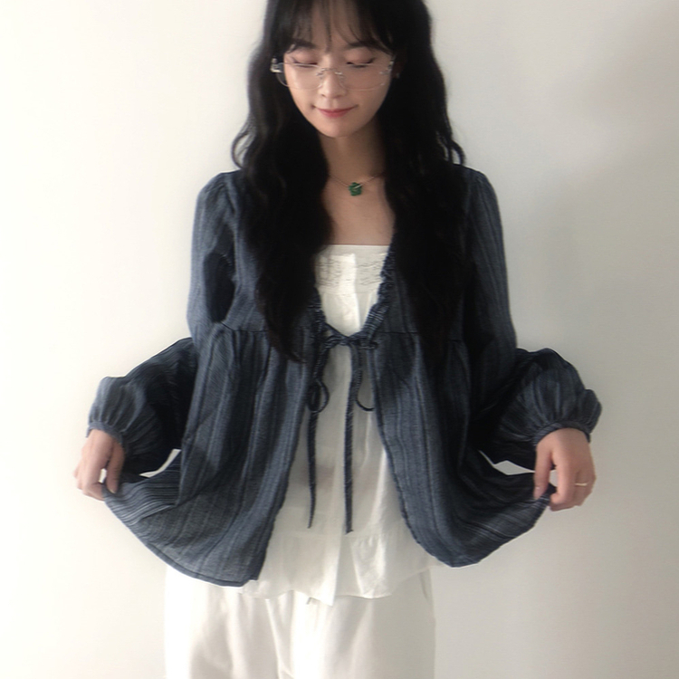 レースレイヤードフリルブラウス NAVY