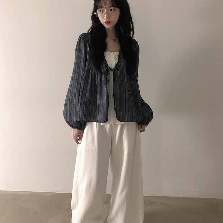 レースレイヤードフリルブラウス NAVY