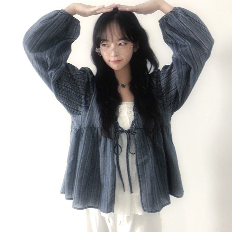 レースレイヤードフリルブラウス NAVY